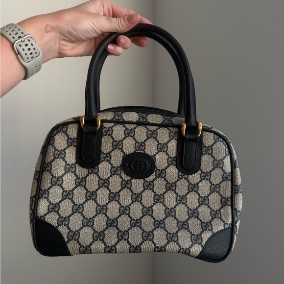 Vintage Gucci GG Canvas Satchel with Crest Zipper – Navy/Beige - Picture 1 of 8